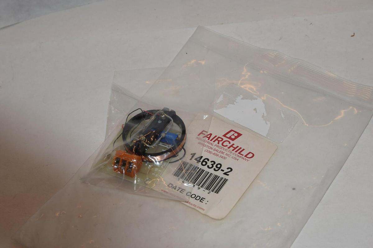 NEW FAIRCHILD 14639-2 146392 1-5VDC PC BOARD