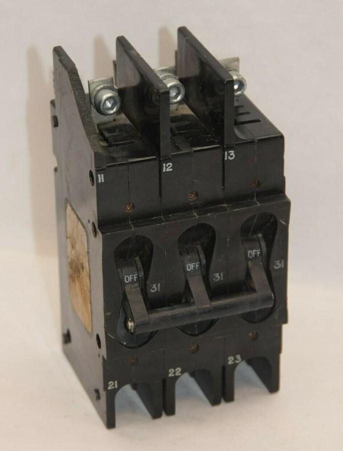 Used AIRPAX HH83XB452-B 31A 31 Amp 31 A 600V 3 Pole Circuit Breaker *Chip*