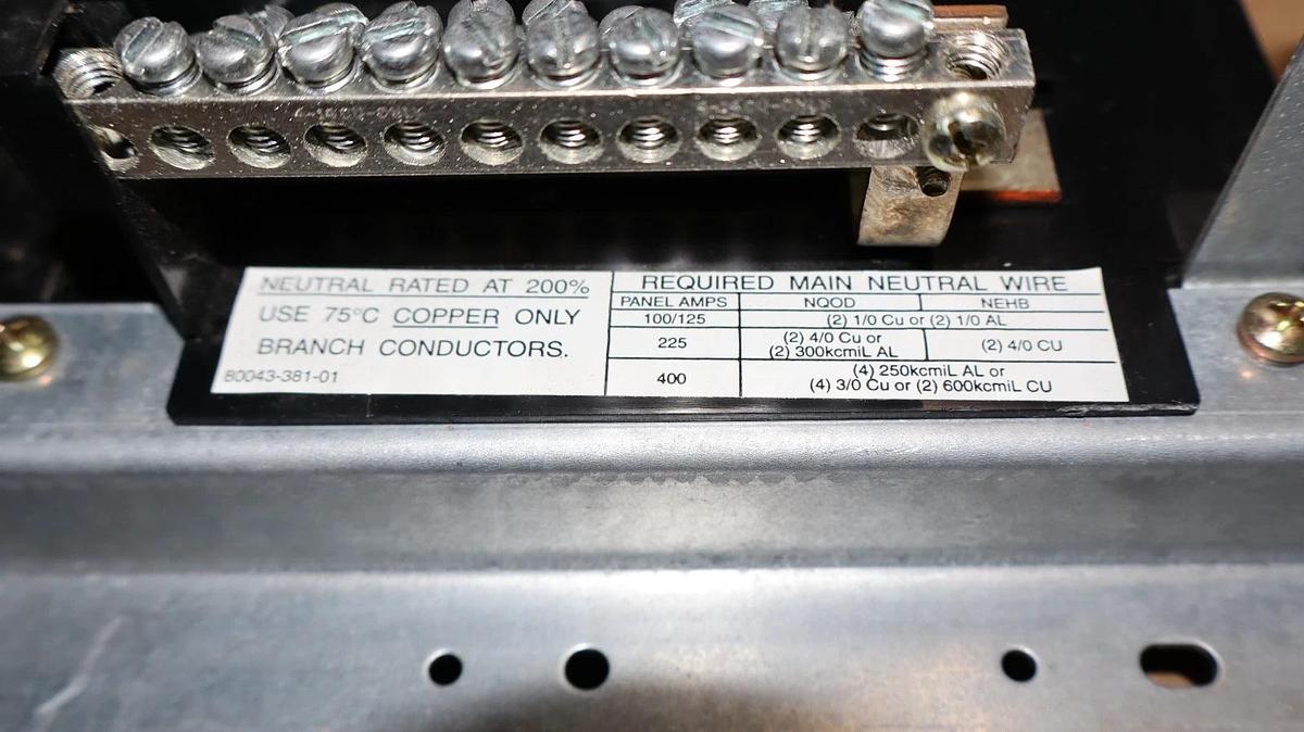 Used Square D 42 Circuit 225A Main Lug Panelboard Interior NQOM442L225CNLB 3ph