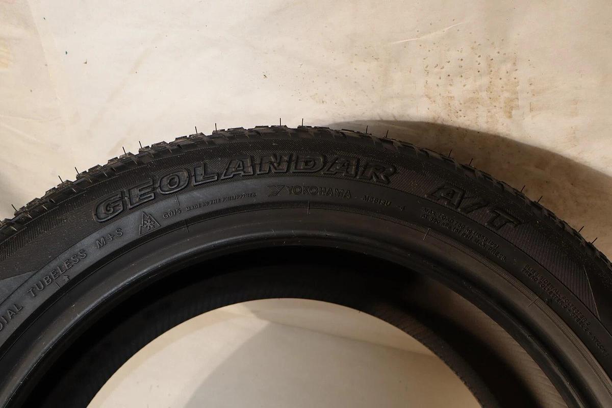 Used (NEW) YOKOHAMA GEOLANDAR A/T G015 225/55R18 98H Tire
