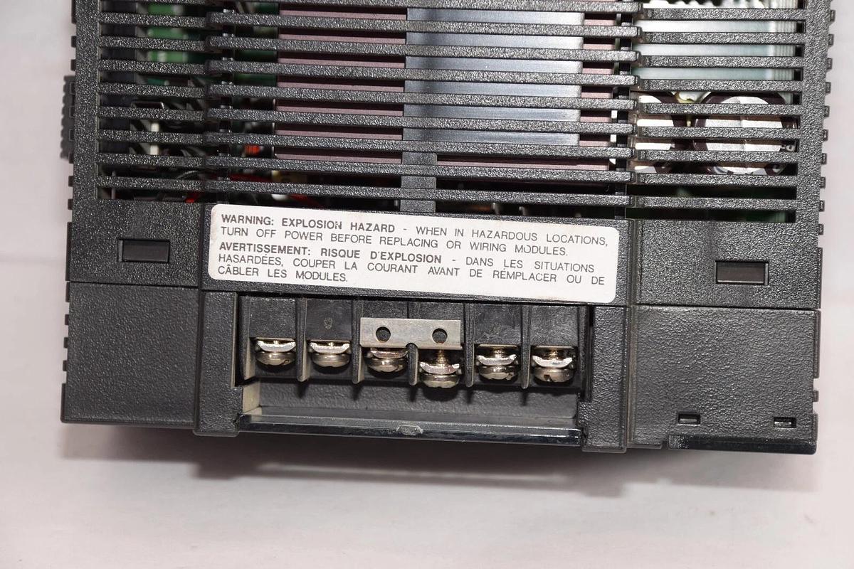 Used GE FANUC , ALSTOM CE693PWR331A 24Vdc Hi-Cap 30W Power Supply Module