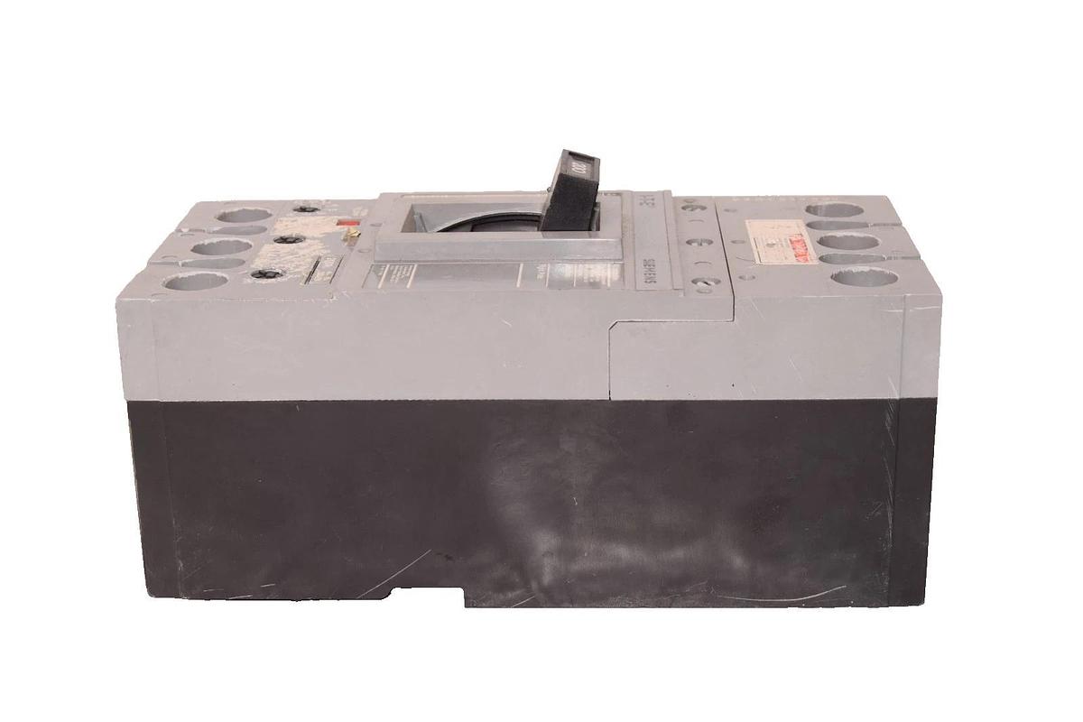 Used Siemens I-T-E Circuit Breaker 200 Amp 200A w/ Chassis HFD63F250 3 Pole 200a trip