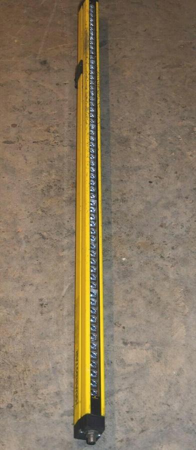 Used GUARDSTAR BS1030R B Series 0.5-15m 24Vdc Receiver Light Curtain