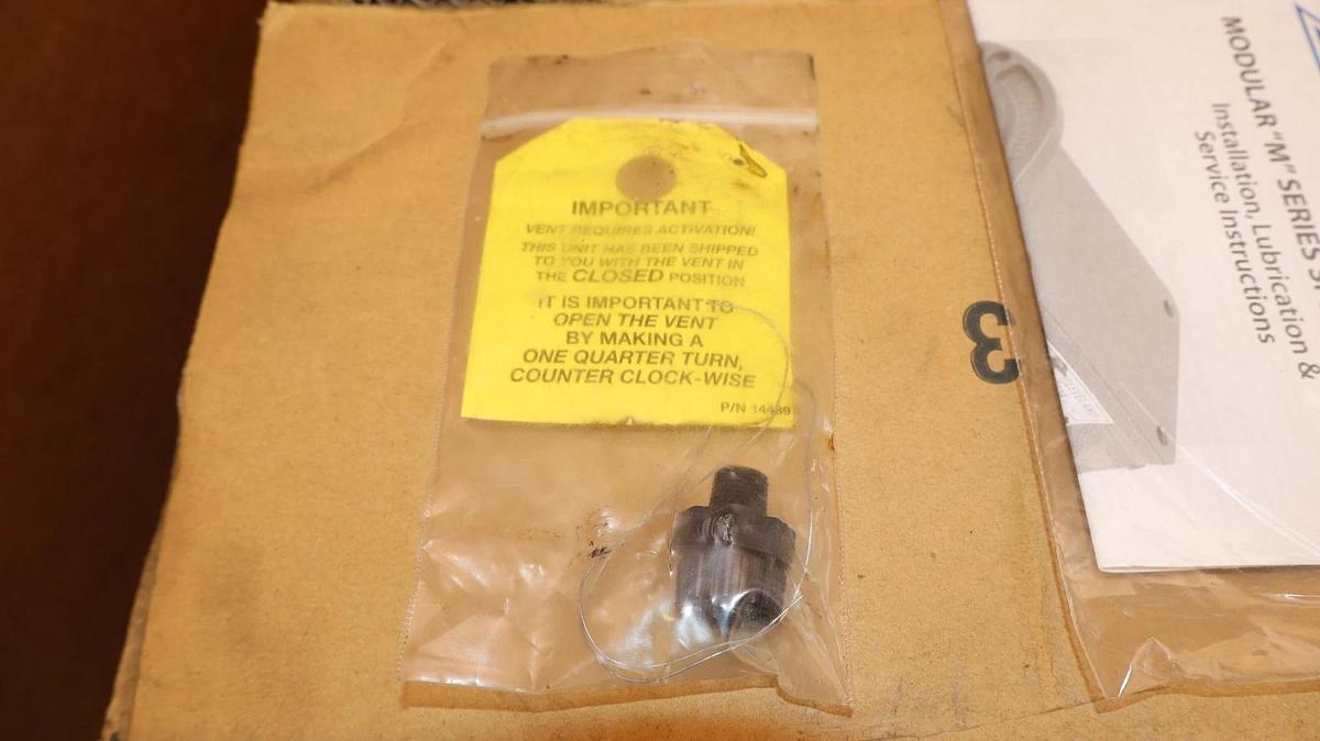 CLEVELAND GEAR BOX SPEED REDUCER M3211AAH30C-S TYPE IC RATIO 30:1 TYPE I (New)