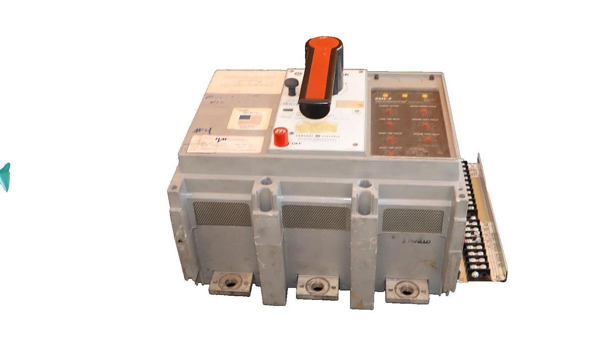 Refurbished GE General Electric Circuit Breaker Power Break 400A Amp TP84SSZ TR4S300