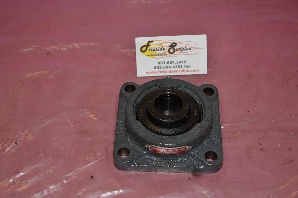 SEALMASTER FLANGE BEARING MSF-10 1 3/16  MSF10 1-3/16  NEW