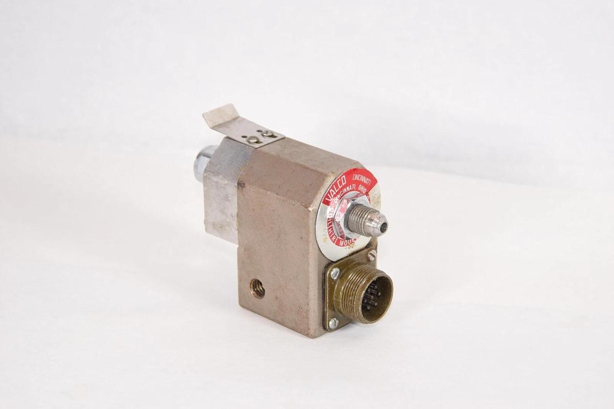 Used VALCO 703XX163 Model 480 10S/24Vdc  Solenoid Valve Glue Control Valve