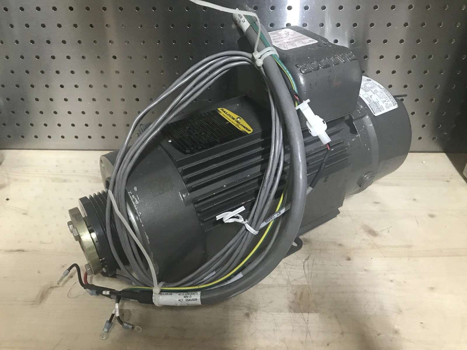 Used BALDOR RELIANCE INVERTER DRIVE MOTOR 4535-674-87011 2 HP STEARNS 76BK3150BQ