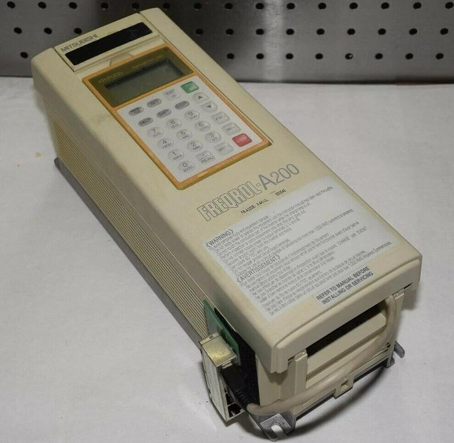 Used Mitsubishi Freqrol A-200 Inverter FR-A220E-0.4K-TF FR-A220E-0.4K-UL FRA220E04KTF