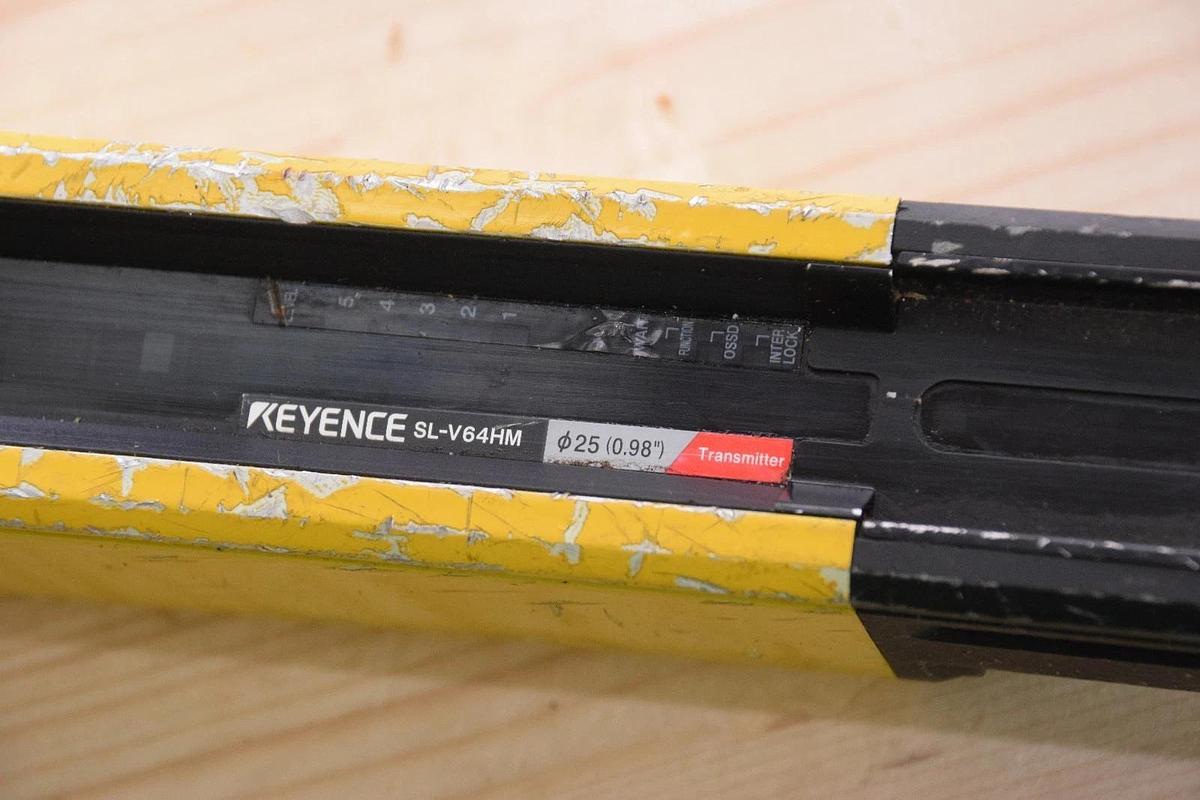Used KEYENCE SL-V64HM-T 24V 130mA CLASS 2 TRANSMITTER SAFETY LIGHT CURTAIN
