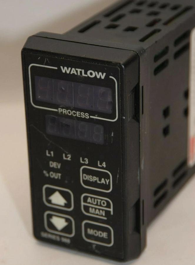 Used WATLOW 988A-12DF-AARG 988A12DFAARG Temperature Controller *Cracked*