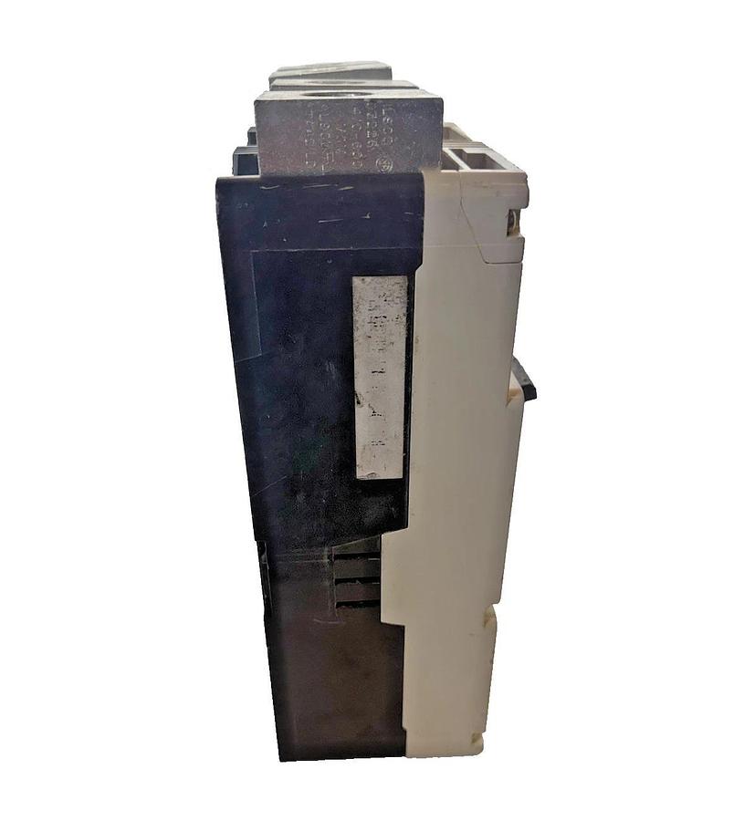 Used Cutler Hammer Molded Case Switch 4P HLD4600 4 pole HDL 600A 600 Amp W/ interlock