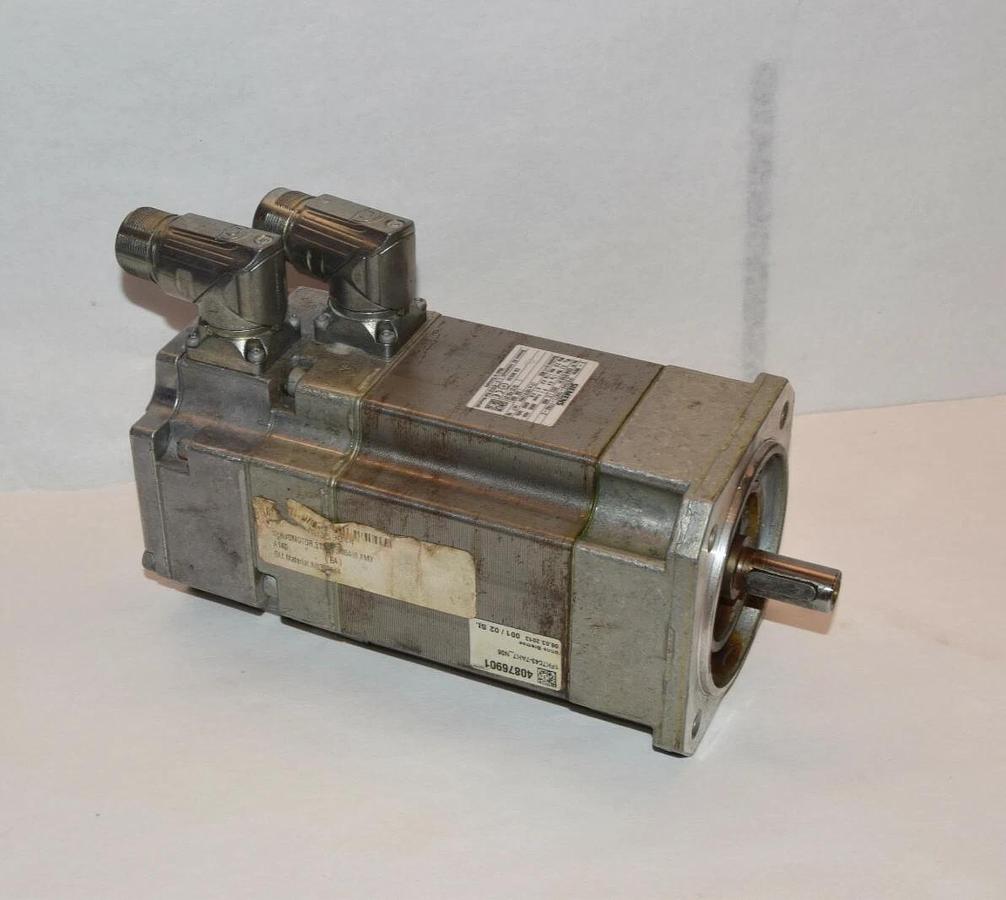 Used SIEMENS Servo Motor 1FK7043-7AK71-1TA0-Z / 1FK70437AK711TA0Z