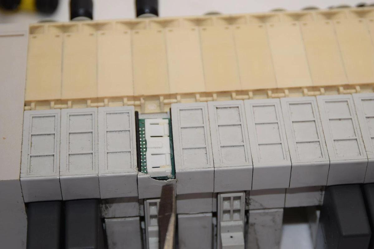 Used SMC EX250-SDN1-X122 Device Net 11 Slot EX250 Serial Interface Unit