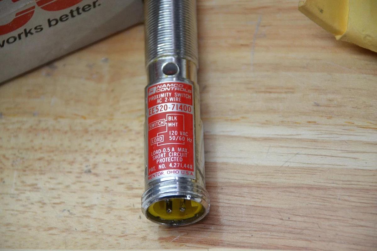 NAMCO proximity switch  ac 2 wire EE520-71400 EE52071400
