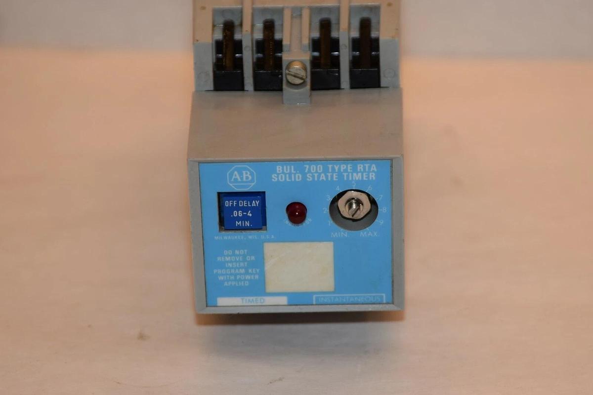 (NEW) ALLEN BRADLEY 700-RTA00V000A1 110-120Vac 50/60Hz Ser B Solid State Timer