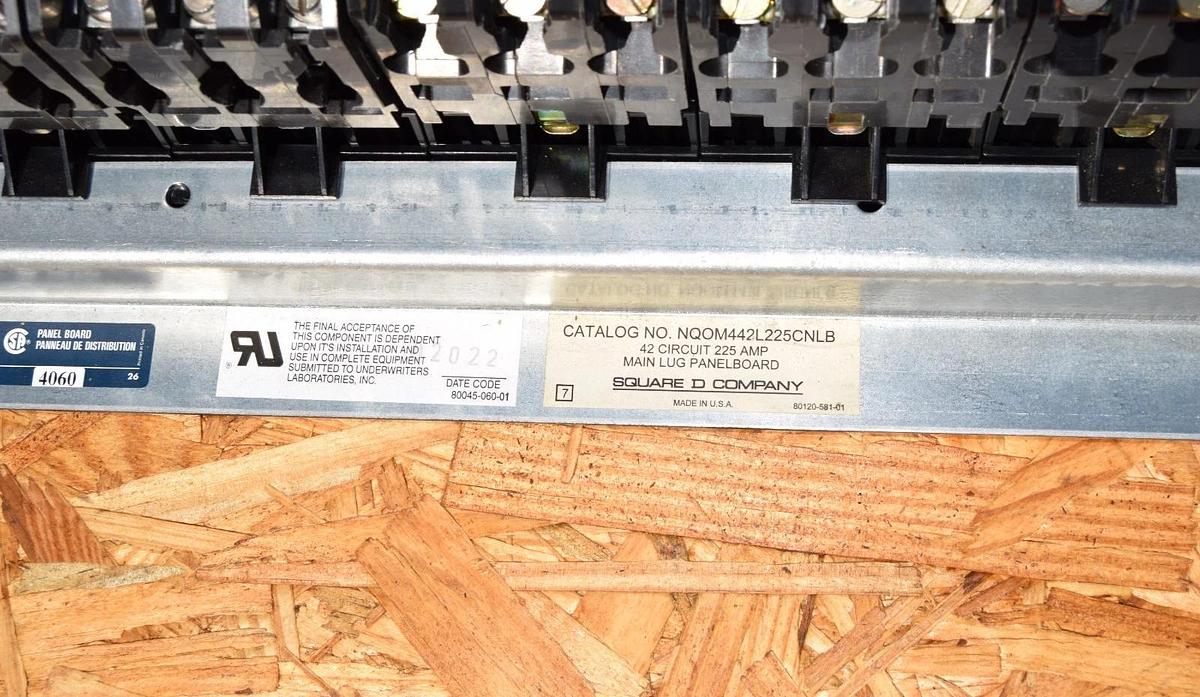 Used Square D 42 Circuit Main Lug Panelboard Interior NQOM442L225CNLB 225A  150A main