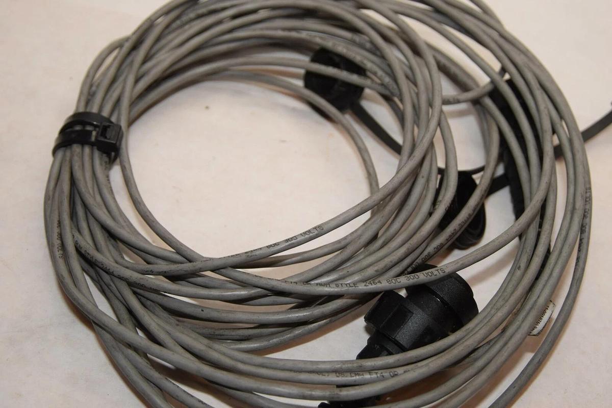 Used (Lot of 3) ALLEN BRADLEY 11-0018751 Rev A 8711017 6Pin IP68 Connector Cable