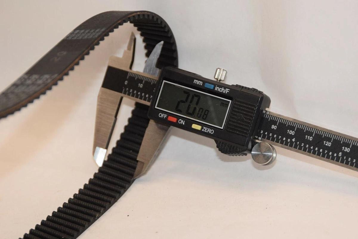 (NEW) UNITTA 845-5M-20 8455M20 20mm Timing Belt