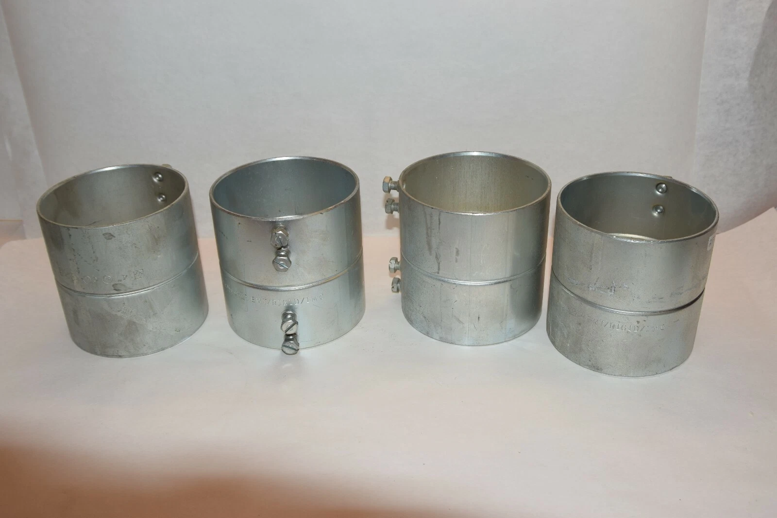 Used (LOT OF 4) EMT RIGID IMC 4" COUPLING SET SCREW