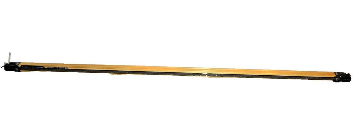 Used SUNX SF4B-H64-01 D V2 Emitter Safety light curtain Matsushita Electric PANSONIC