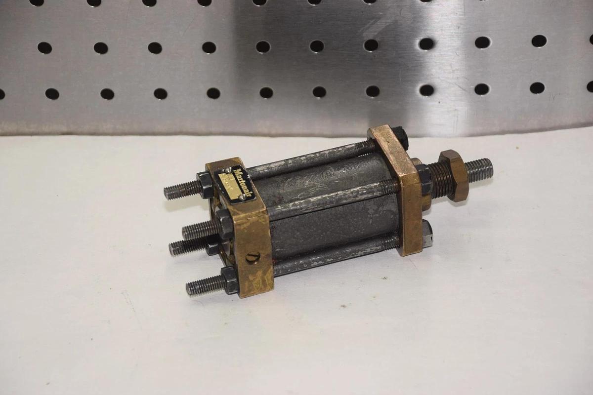 MARTONAIR S 546-1-1/4" 1" STROKE 1-1/4" BORE PNEUMATIC CYLINDER NEW