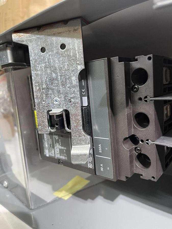 (New) SQUARE D I-LINE BUSWAY, PHJ36030G  30 AMP, 3P/3W, 600 V 30 A, HJP36030 30A