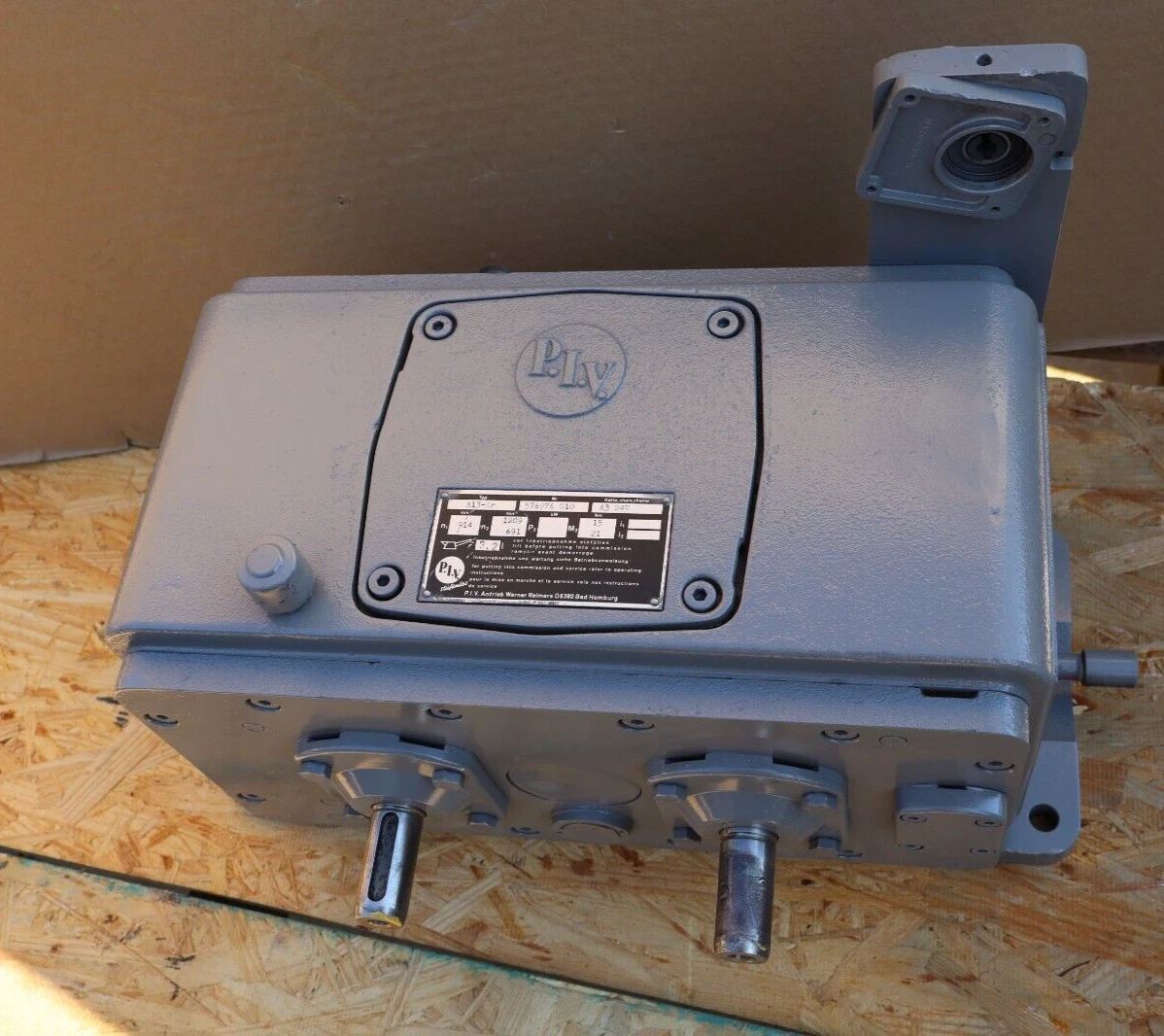 P.I.V. Stufenlos Gearbox A13-Kr 576976G10 576976 G10 A3 24v 15/21Nm (REFURB)