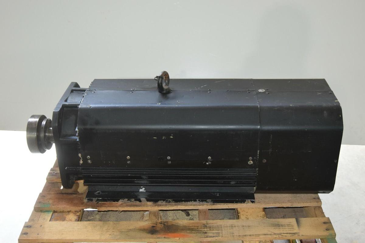 Used INDRAMAT BOSCH Induction Motor 2AD180C-B35LB2-BS03-B2N1 52KW  257752