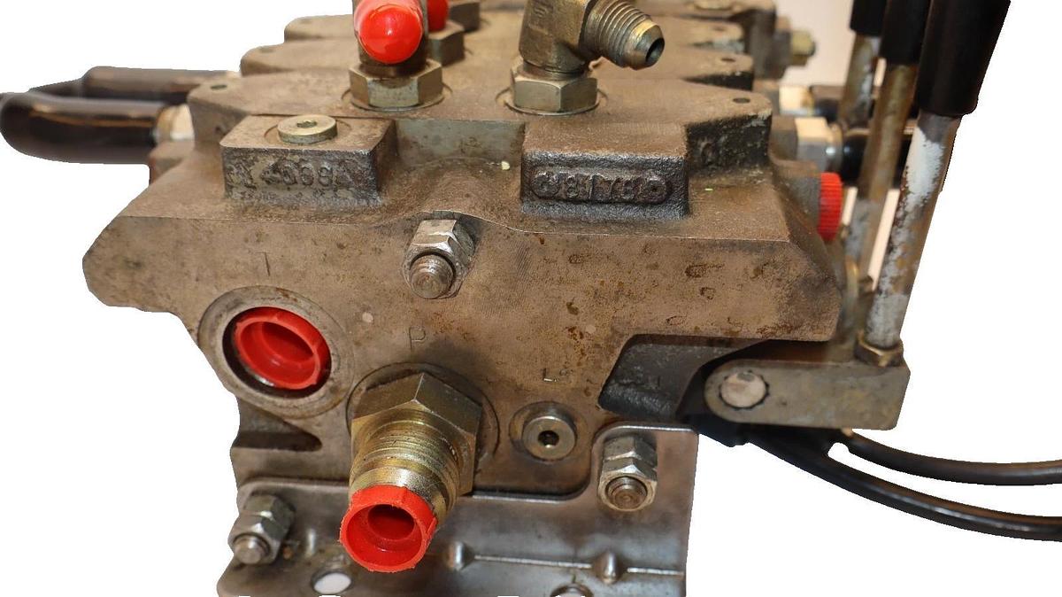 Used Altec 3 Hydraulic Valve 3 Spool Valve Block DB5195.800 8220 4009 8178