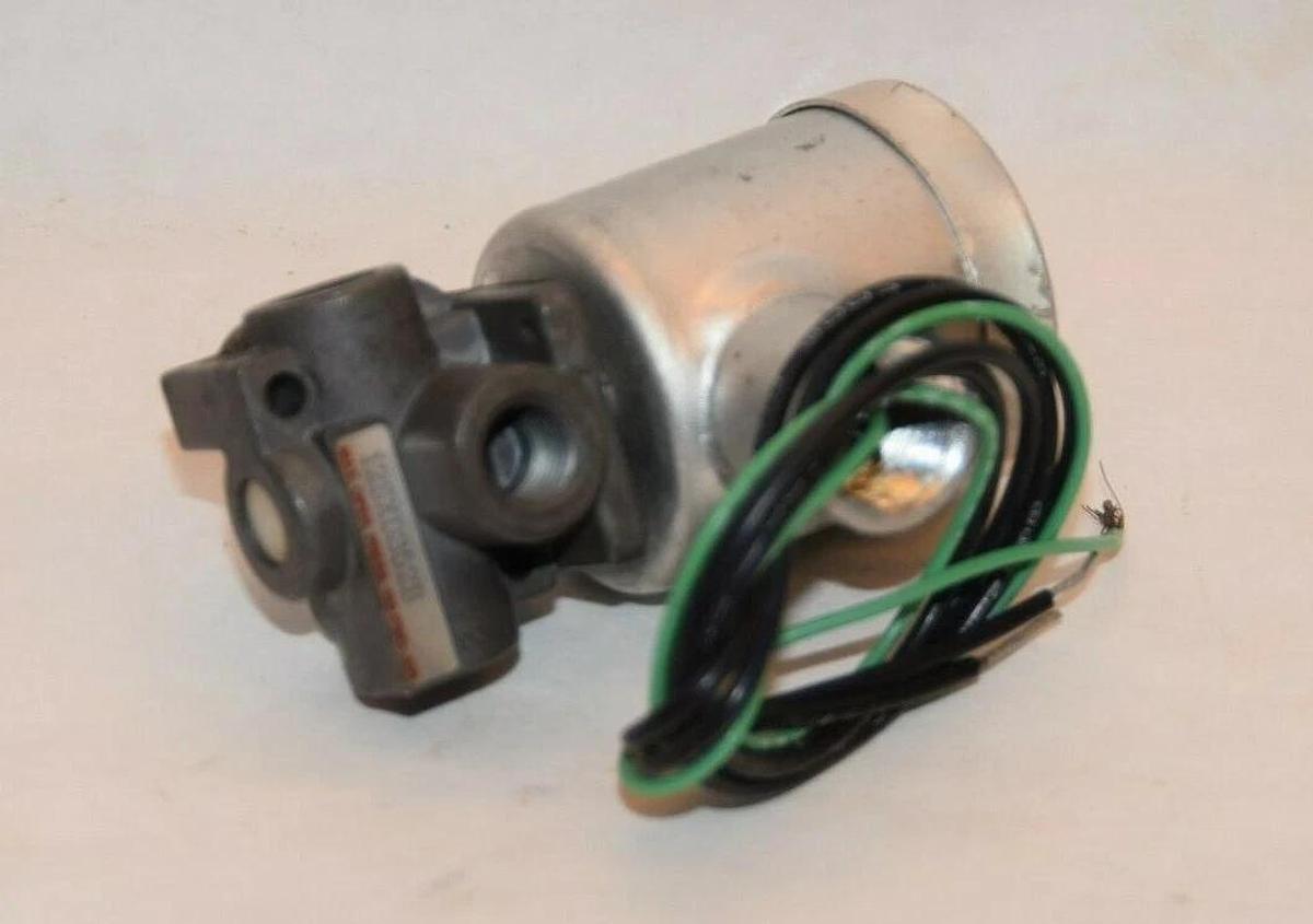 (NEW) NUMATICS 226-401B 24Vdc 6W Solenoid Valve W/ 12SXD352B Control Valve