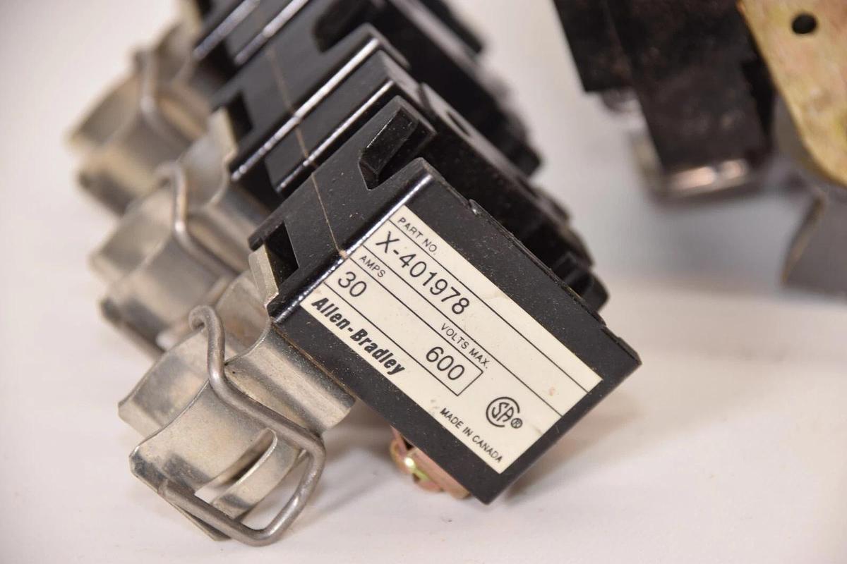 Used ALLEN BRADLEY 40120-582-02 X-401978 2100-5.0 30A 600v Disconnect Switch Assembly