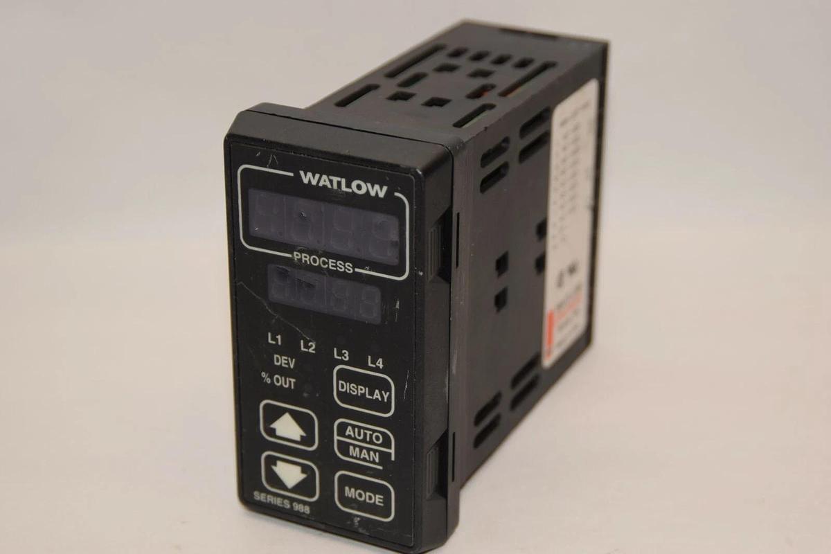 Used WATLOW 988A-12DF-AARG 988A12DFAARG Temperature Controller *Cracked*