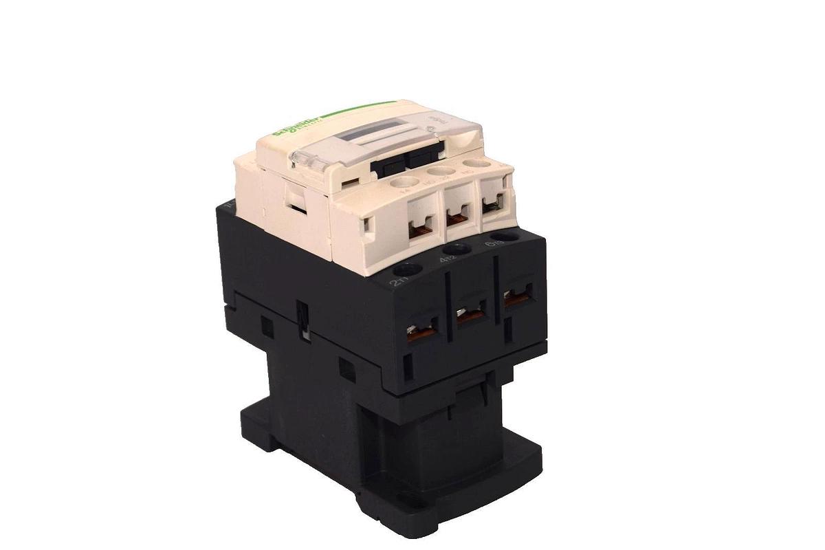 Used SCHNEIDER ELECTRIC LC1 D09 , LC1D09 220V Contactor