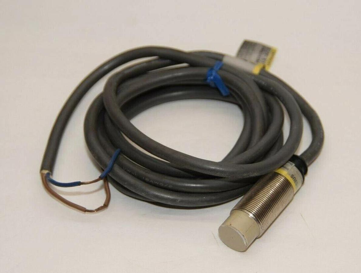 (NEW) OMRON E2E-X10MY1-53US 100-120Vac 1.8A 0.3A Proximity Switch