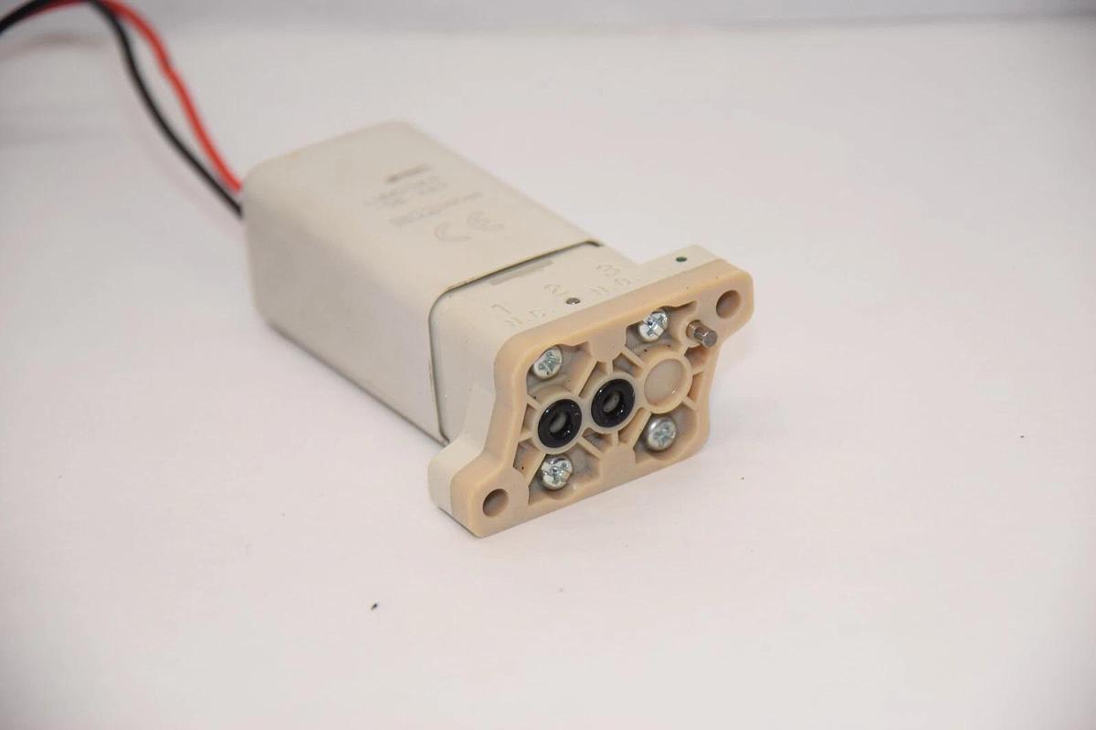 Used SMC LVM20R3-5B-X89 2 Way Solenoid Valve