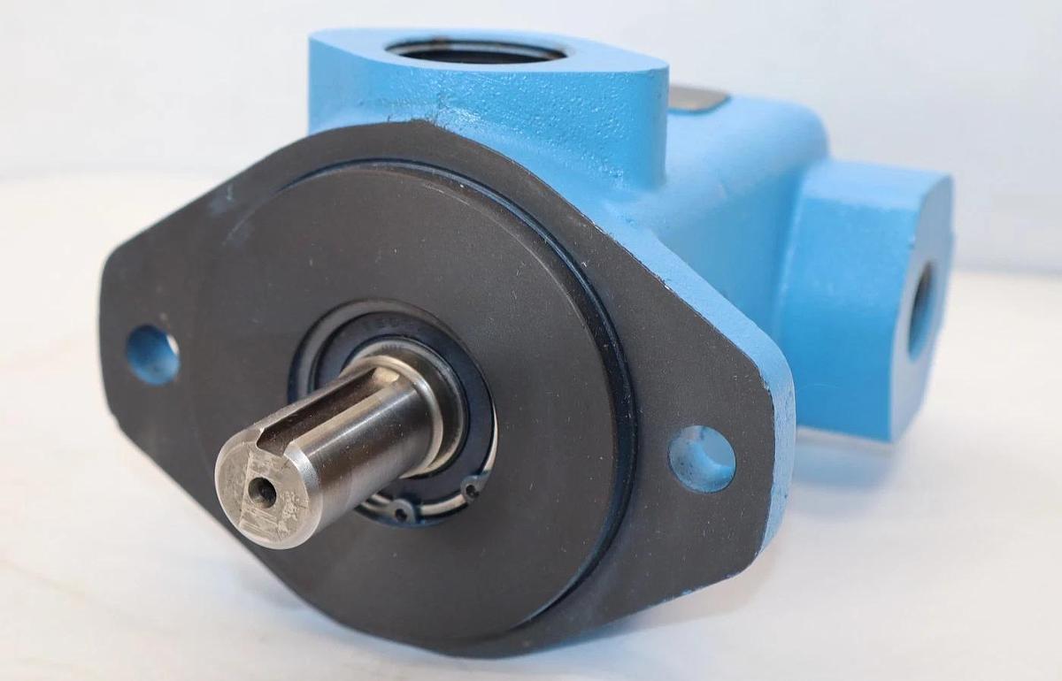 Vickers EATON Hyd Vane Pump V10 1P6P 1D20 LH V101P6P1D20 V101P6P1D20LH (NOS)