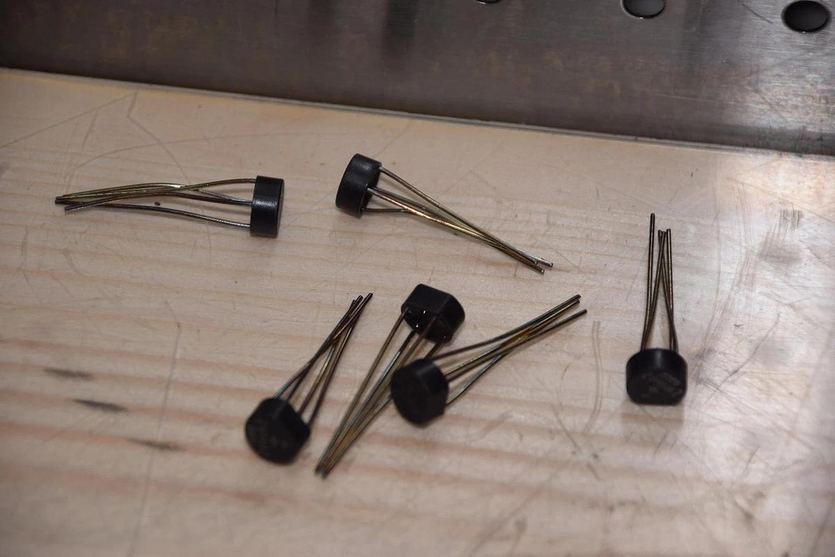 (LOT OF 6) NO NAME W06G SEMICONDUCTOR NEW