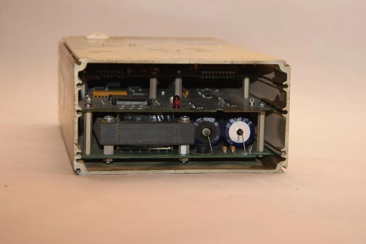 Used HARDY INSTRUMENTS HI2151/30WC-PM 120Vac .17A 10W Waversaver Wt Scale Controller