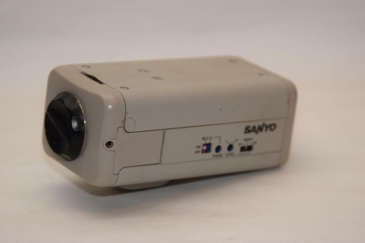 Used SANYO CCTV 24vac 12vdc VCB-3454 VCB 3454 VCB3454 B/W CCD Security Camera