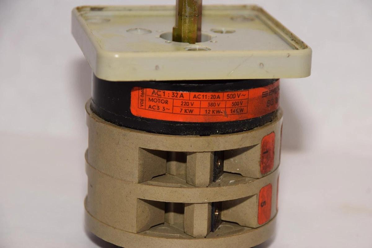 Used SALZER SG 341 , SG341 600Vac 32A 3Ph Switch