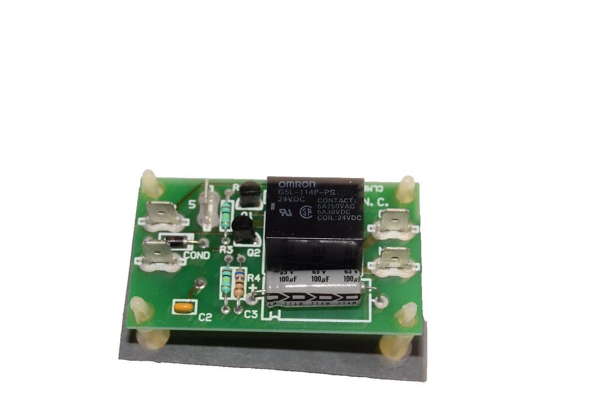 Galt Controls CLM001C01A , CLM001W1B-X0 Control Relay Circuit Board Card (New)