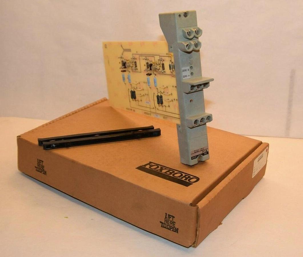 (NEW) FOXBORO 2AI-I3V 2AI13V Voltage Converter