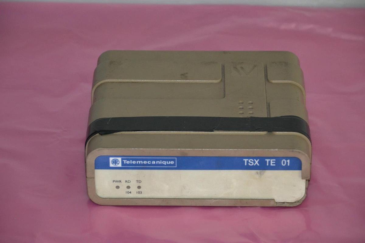 Used TELEMECANIQUE INTERFACE TSX-TE-01 TSXTE01 TSX TE 01