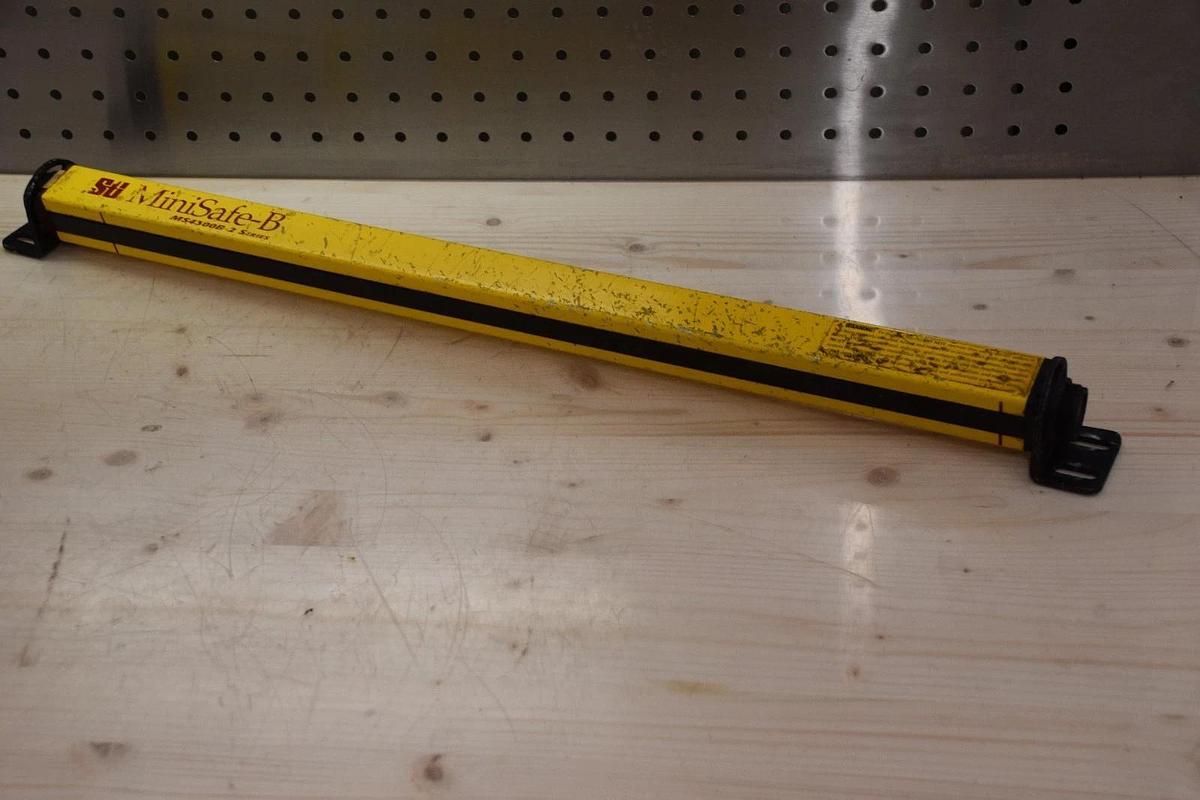 Used STI MS4320B-2 MS4320B2 MINI-SAFE SAFETY LIGHT CURTAIN