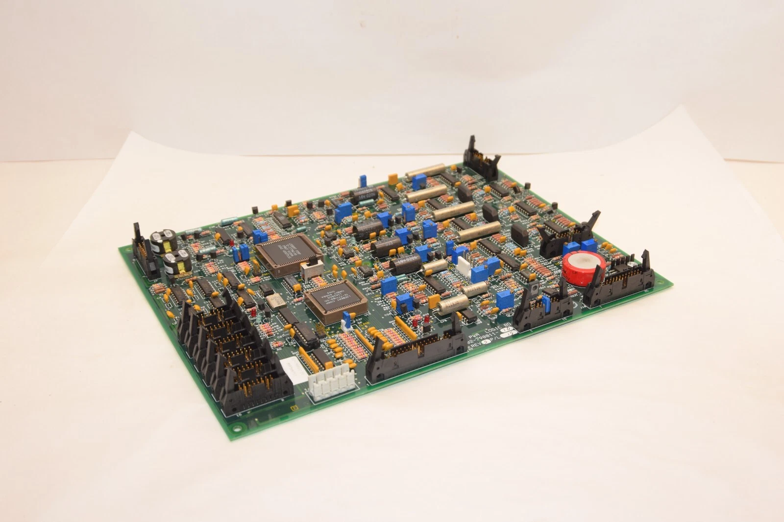 Used EMERSON / LIEBERT 02-790811-10 Rev 5 Rev 5 Logic Circuit Board