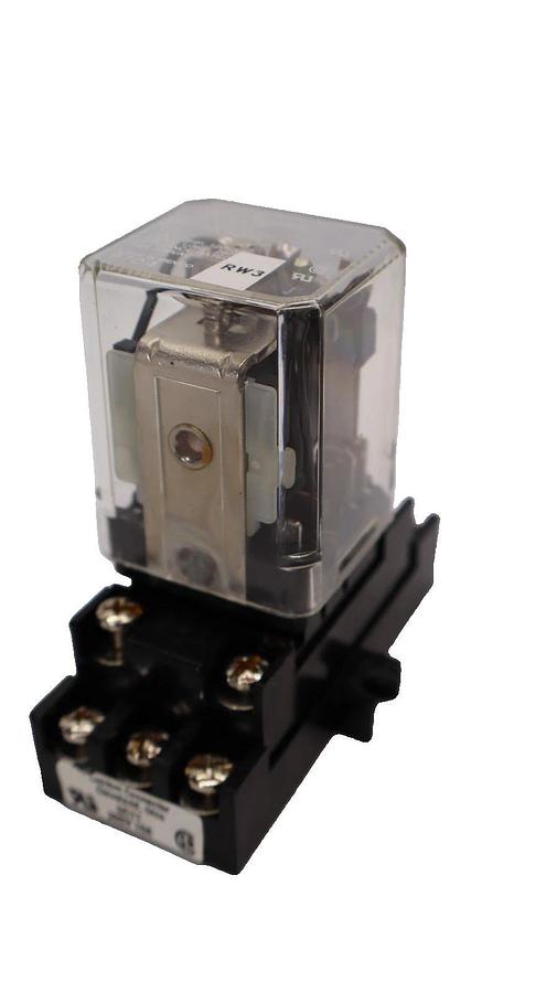Used POTTER & BRUMFIELD KUP-14A15-120 , KUP14A15120 120V Relay W/ QC11 300V 10A Base