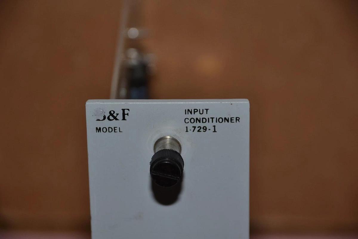 Used B&F INSTRUMENTS GD/C 55-01036-77 MODEL 1-729-1 INPUT CONDITIONER VOLTAGE