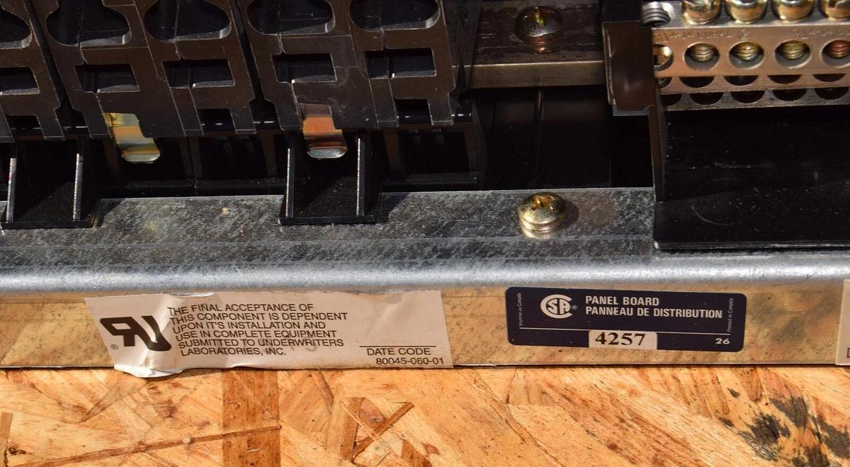 Used Square D 42 Circ 225A Main Lug Panelboard Interior NQOM442L225GSA 3ph 20a & 30a