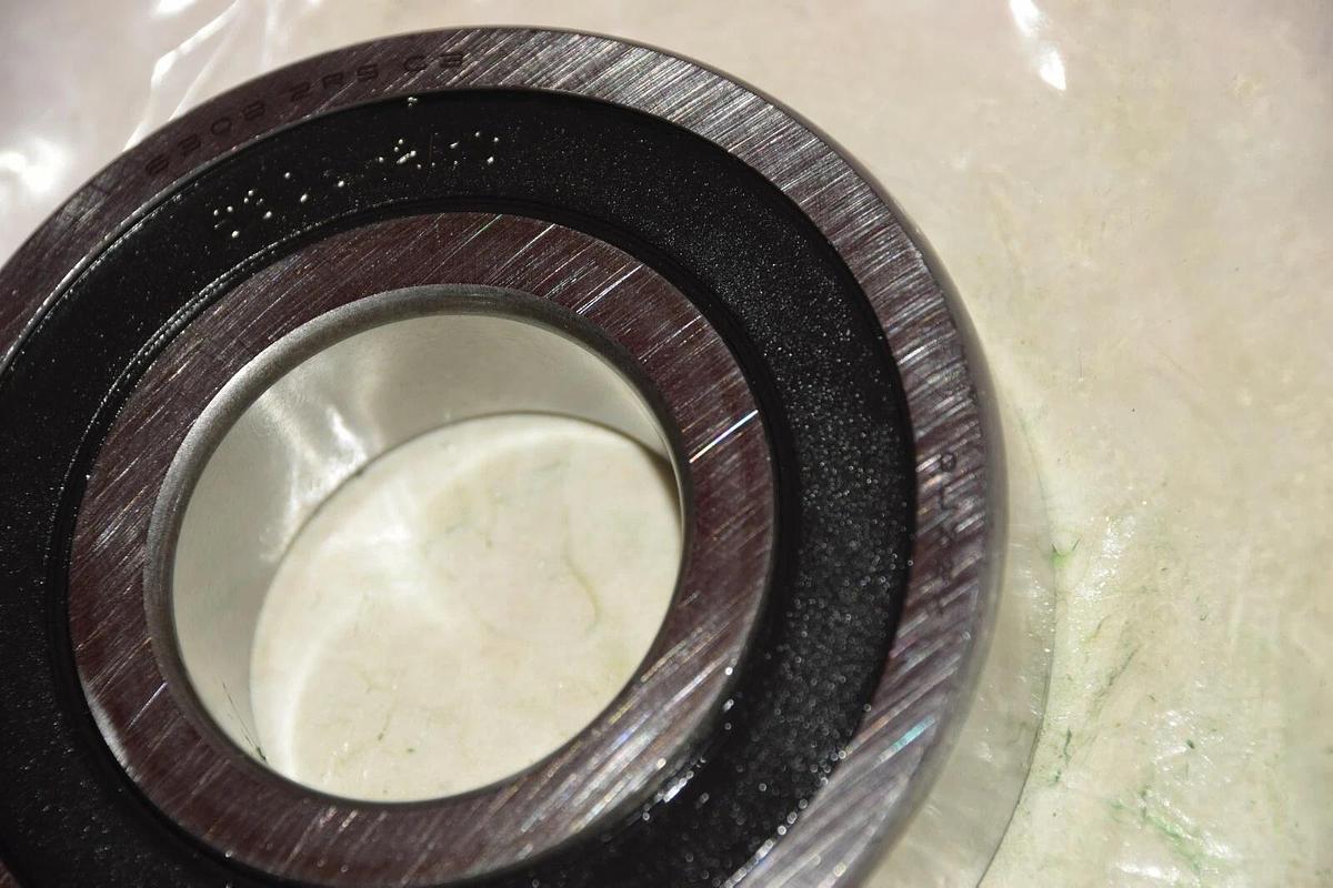 NEW WHIPROLL BA304531 PI00327A BEARING HOUSING WITH BEARING